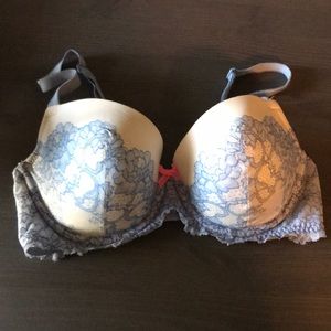 Victoria’s Secret bra